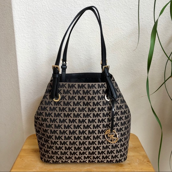 MK Michael Kors Jet Set Grab Bag Purse Beige Black - Picture 2 of 8